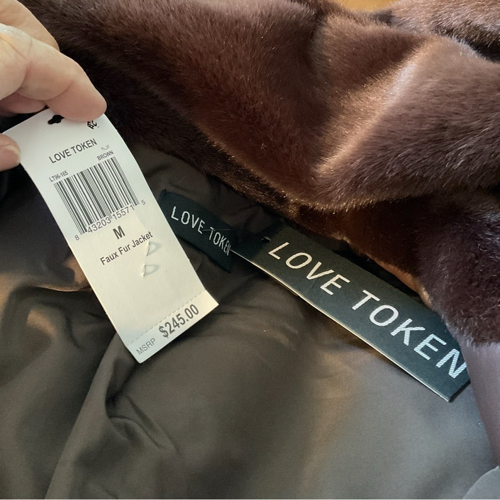 Love Token Women's Faux Fur Jacket. Front Zip, Pockets, Fully Lined. Size M - Picture 7 of 7
